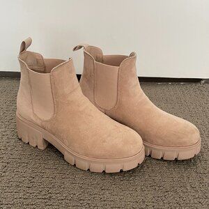 CUSHIONAIRE Women's Sasha Slip-on Chelsea Boot in Taupe